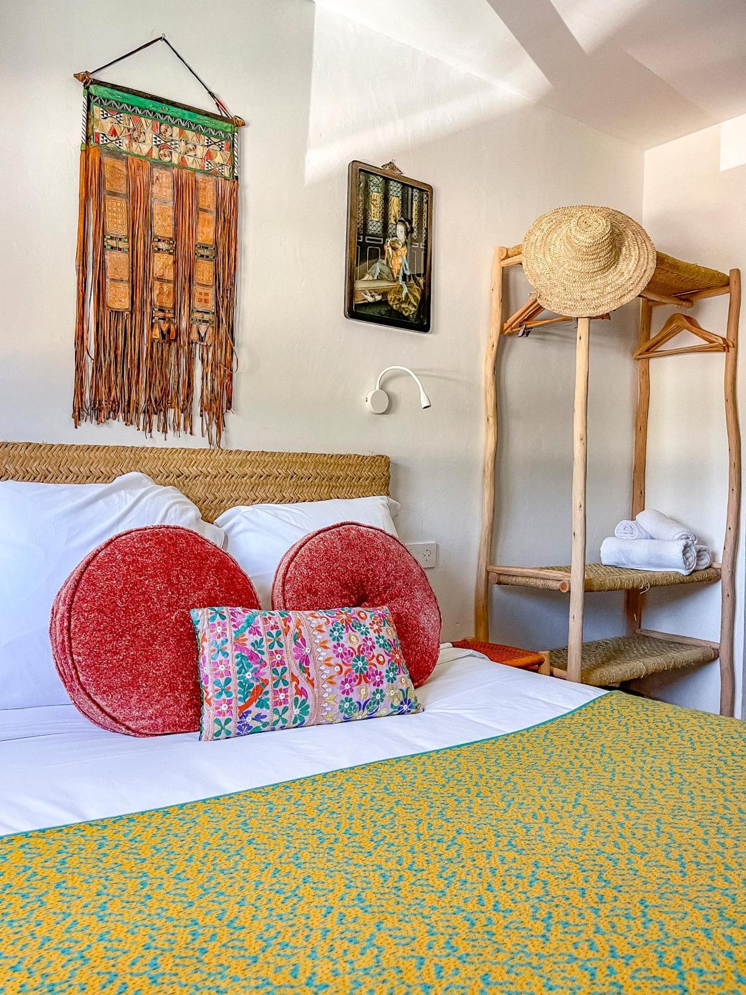 Hostal Mar Y Sal (Adults Only) San José المظهر الخارجي الصورة